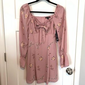 NWT FLORAL LONG SLEEVE DRESS